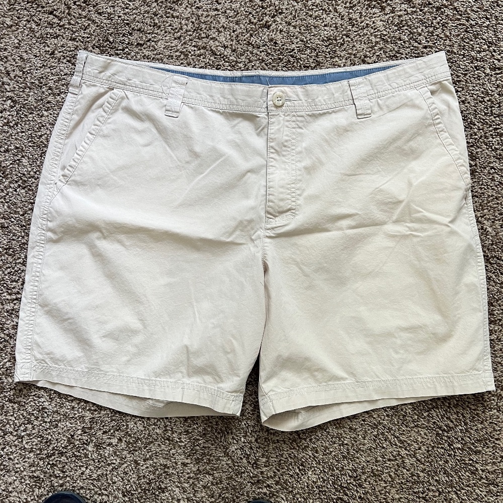 Men's Columbia Size 40 Khaki Beige Shorts 4 Pocket Design Patched Rip Workwear